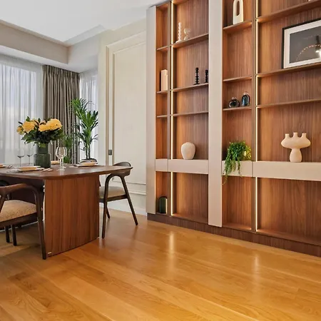 One Luxury - Herastrau Vista 布加勒斯特