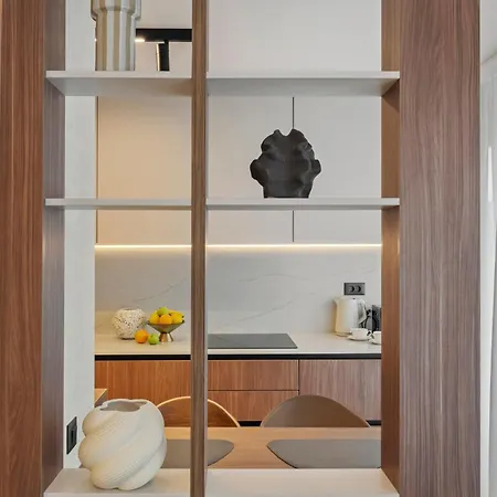 One Luxury - Herastrau Vista 布加勒斯特